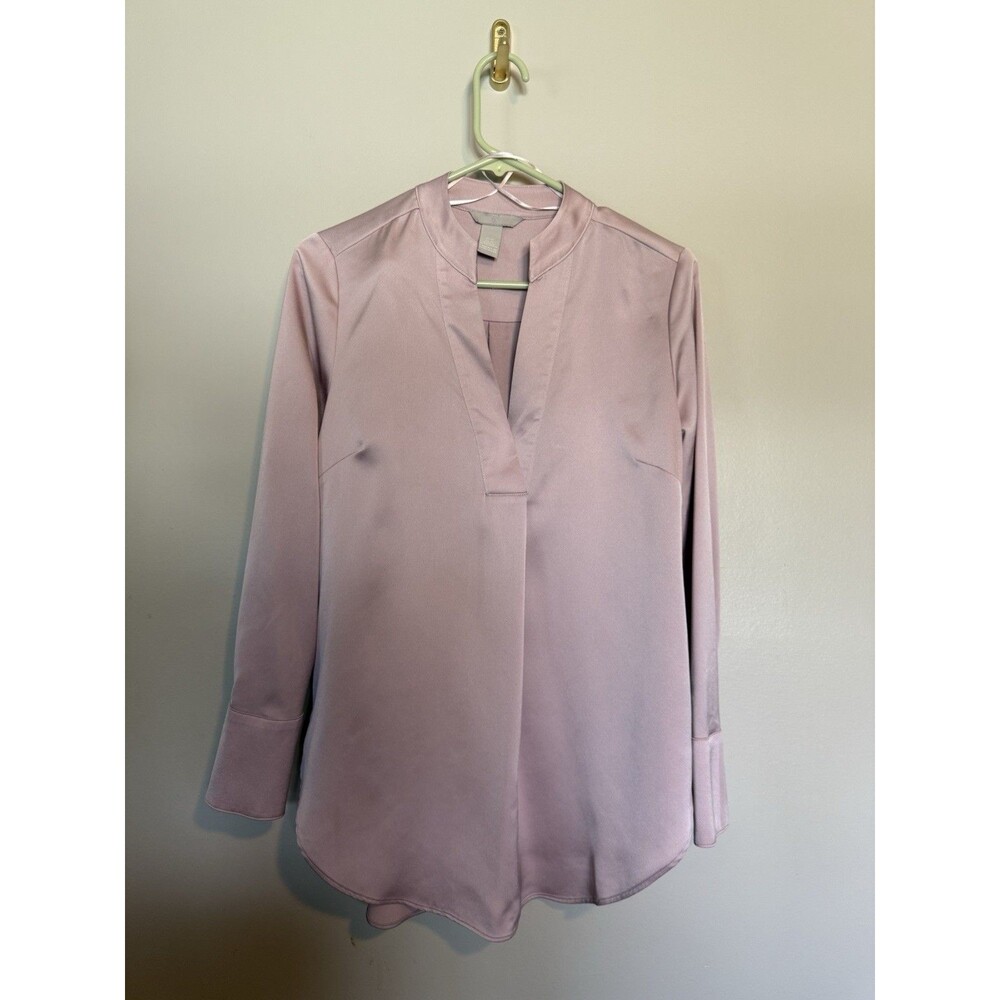 H&M Women's Soft Rose V-Neck Button Down Satin Blouse Size XSmall Feminine